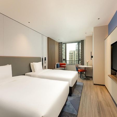 Holiday Inn Express Taizhou City Center By Ihg Exterior foto