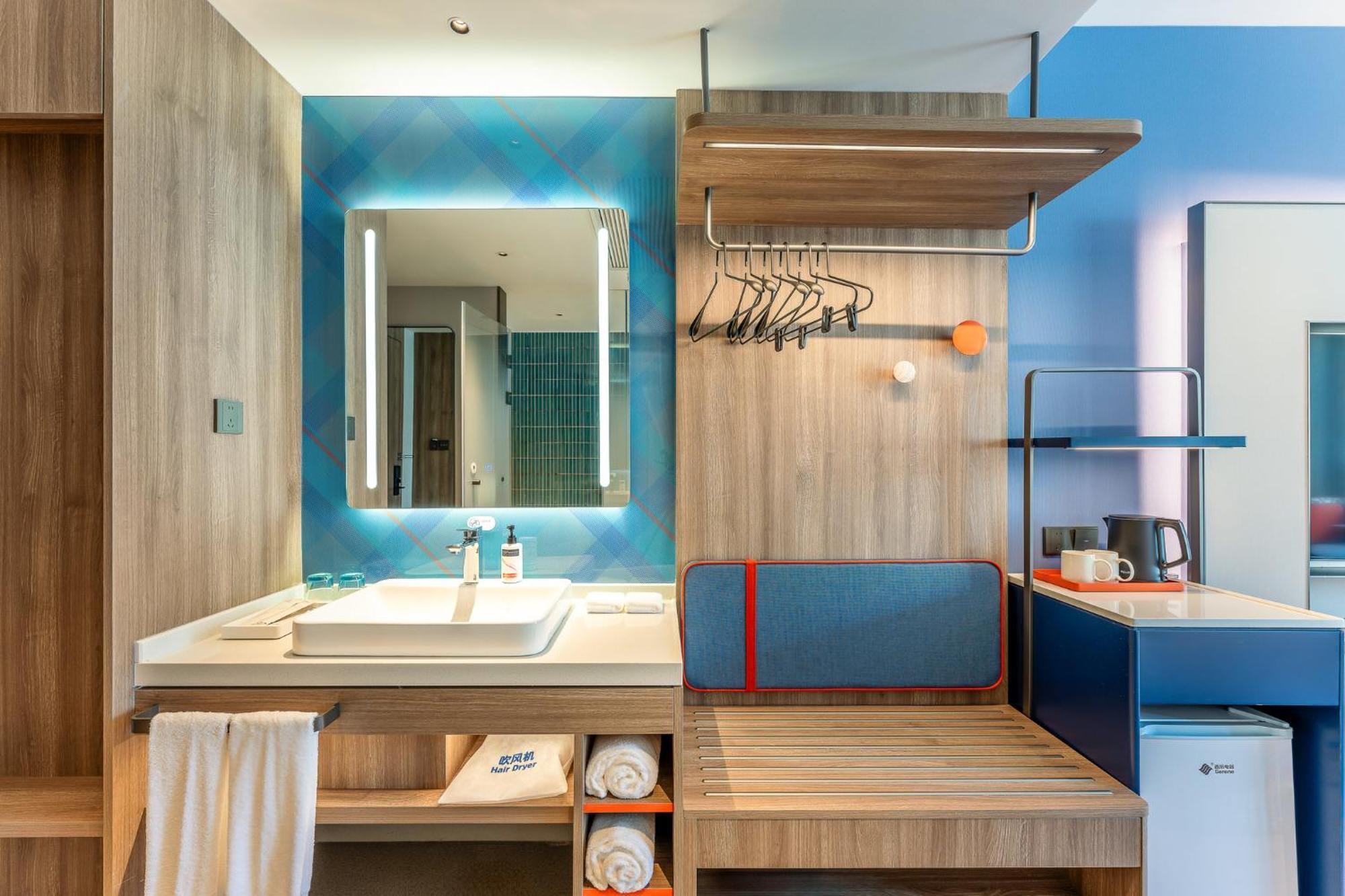 Holiday Inn Express Taizhou City Center By Ihg Exterior foto